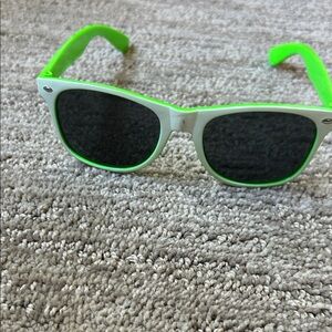 Luke Bryan’s Crash My Playa Green Sunglasses